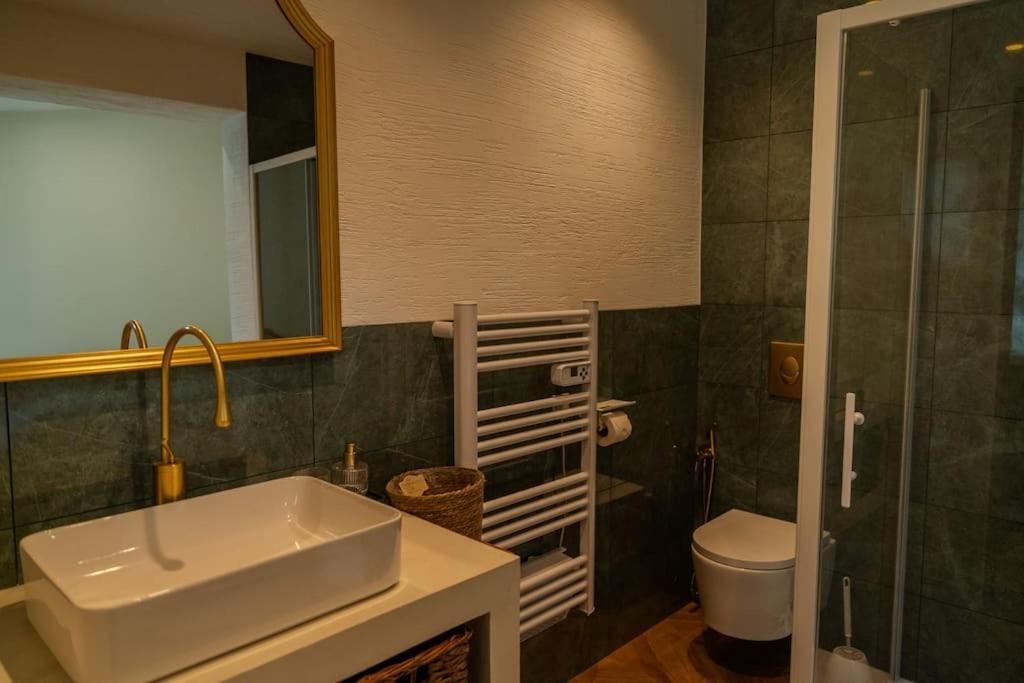 Le Cozy Reims -Escapade Raffinee Avec Spa Prive Exterior photo